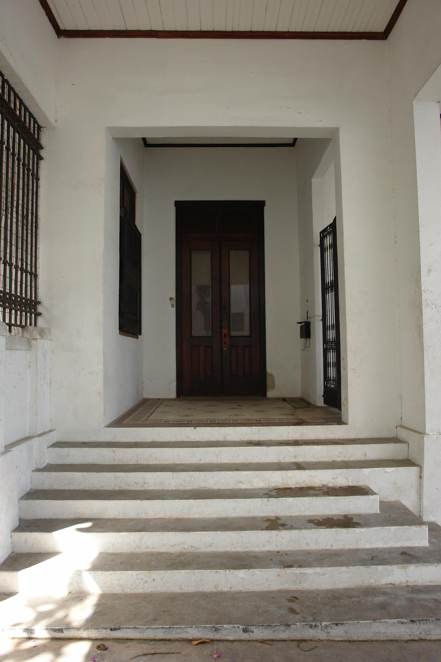 Residencia Dr. Eugenio Fernández García - Ponce de Leon 652 - San Juan (Miramar) - 2012 00024